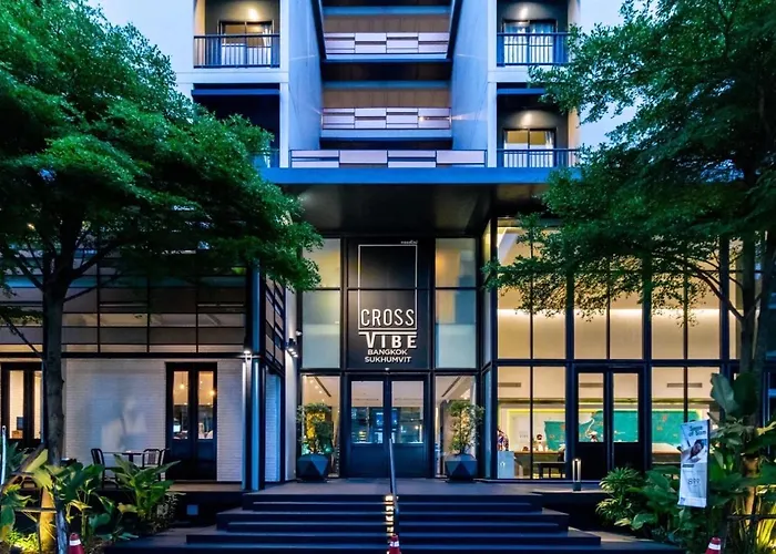 Cross Vibe Sukhumvit 호텔
