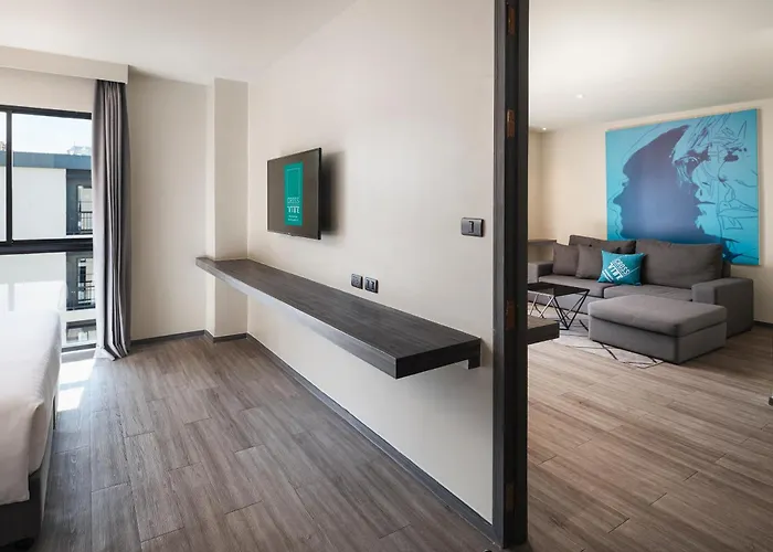 Cross Vibe Sukhumvit 4*