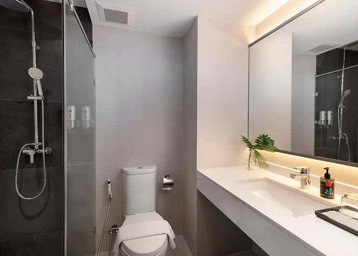 Hotel Cross Vibe Sukhumvit 4*