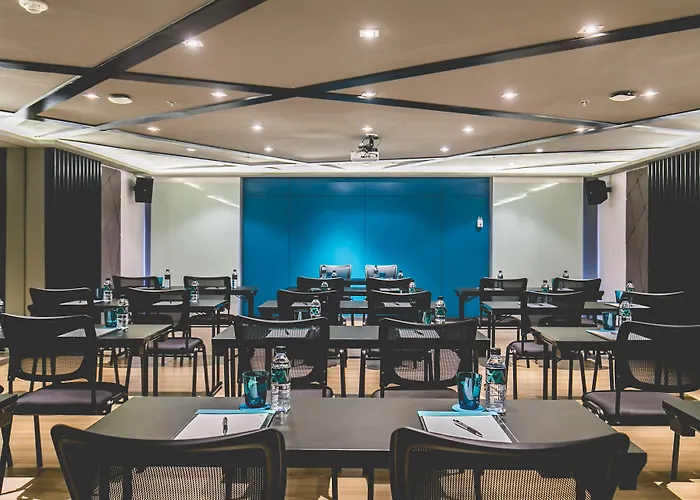 Cross Vibe Sukhumvit 4*