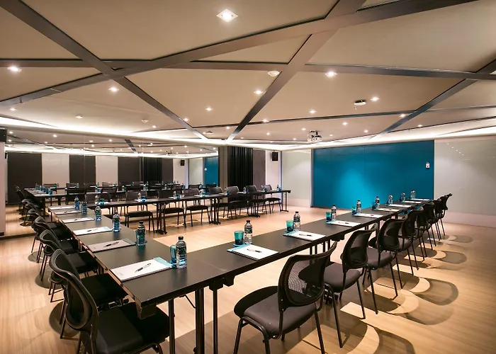 Cross Vibe Sukhumvit 4*